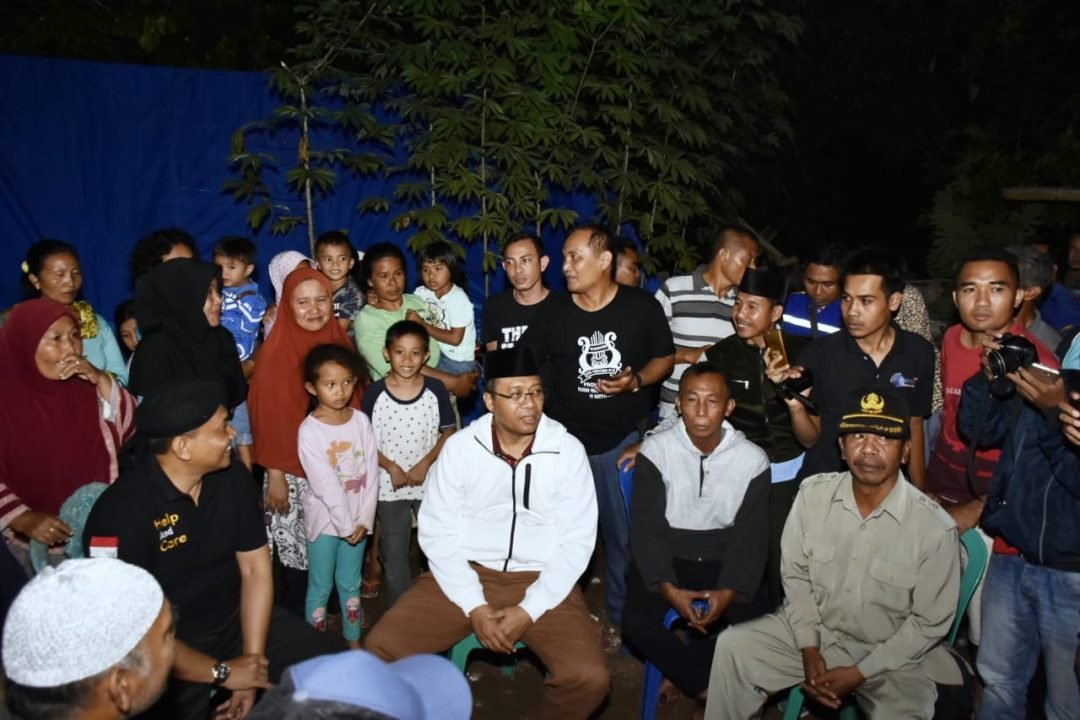 Gubernur NTB langsung menemui dan memberikan bantuan masyarakat yang terdampak gempa di Lombok Timur. (istimewa)