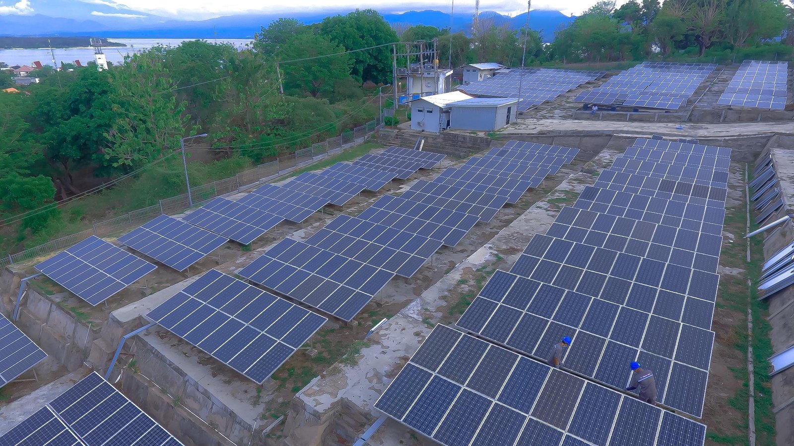 Listrik untuk Rakyat, PLN Tingkatkan Kontribusi Energi Hijau di NTB