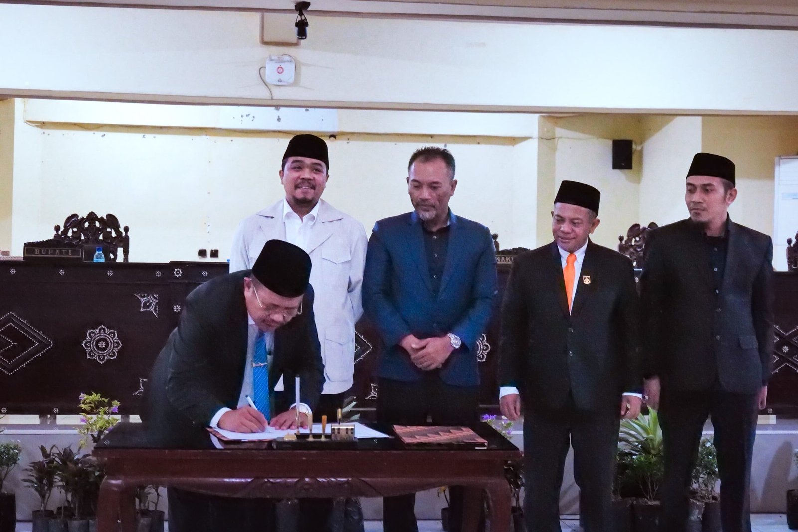 KUPA PPAS Perubahan 2025  Disepakati, Bupati LAZ : Kerja Nyata dan Cepat untuk Lobar