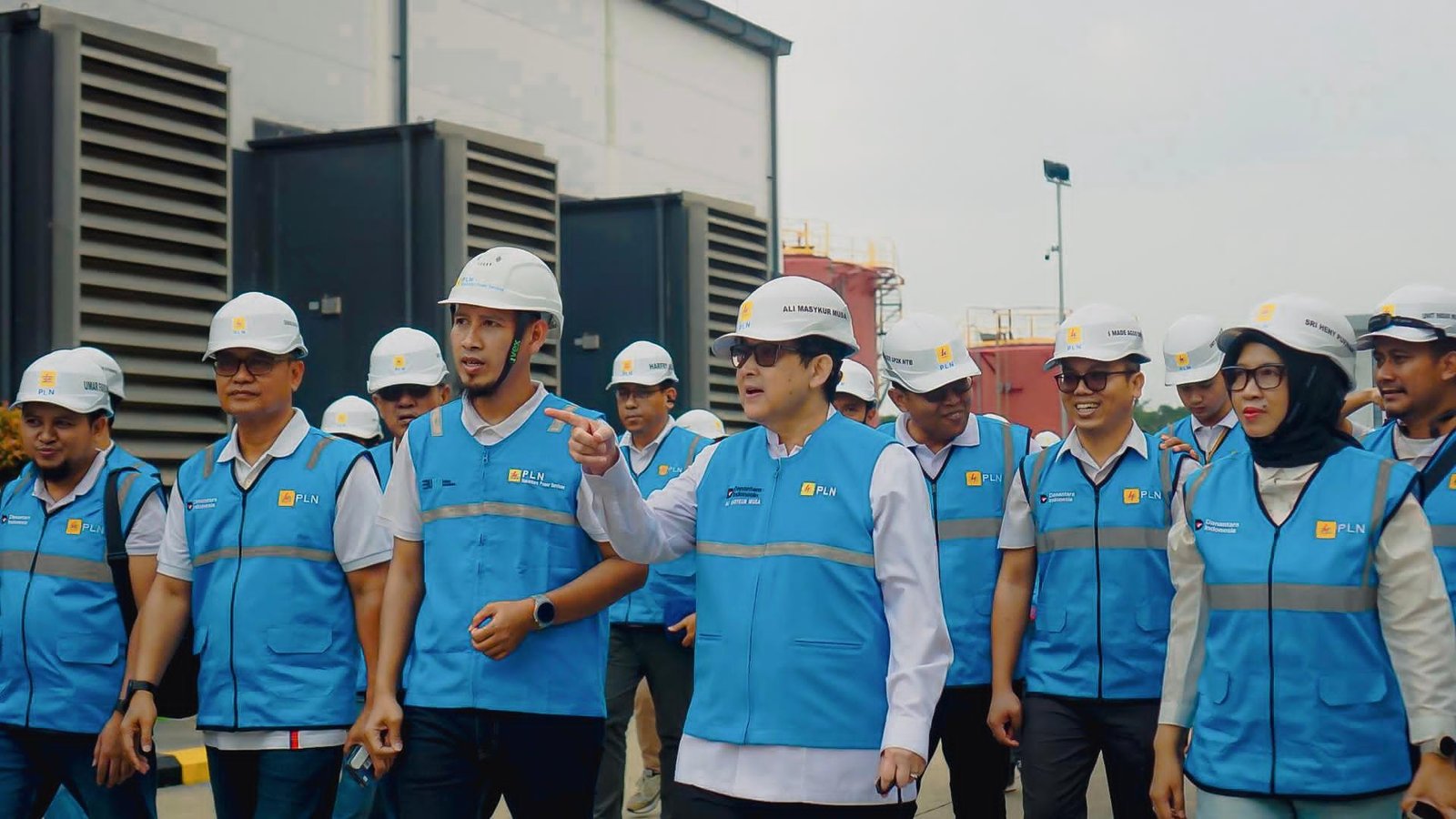 Listrik Untuk Rakyat : Komisaris PLN Kunjungi NTB, Apresiasi Dedikasi Pegawai dan Infrastruktur Andalan