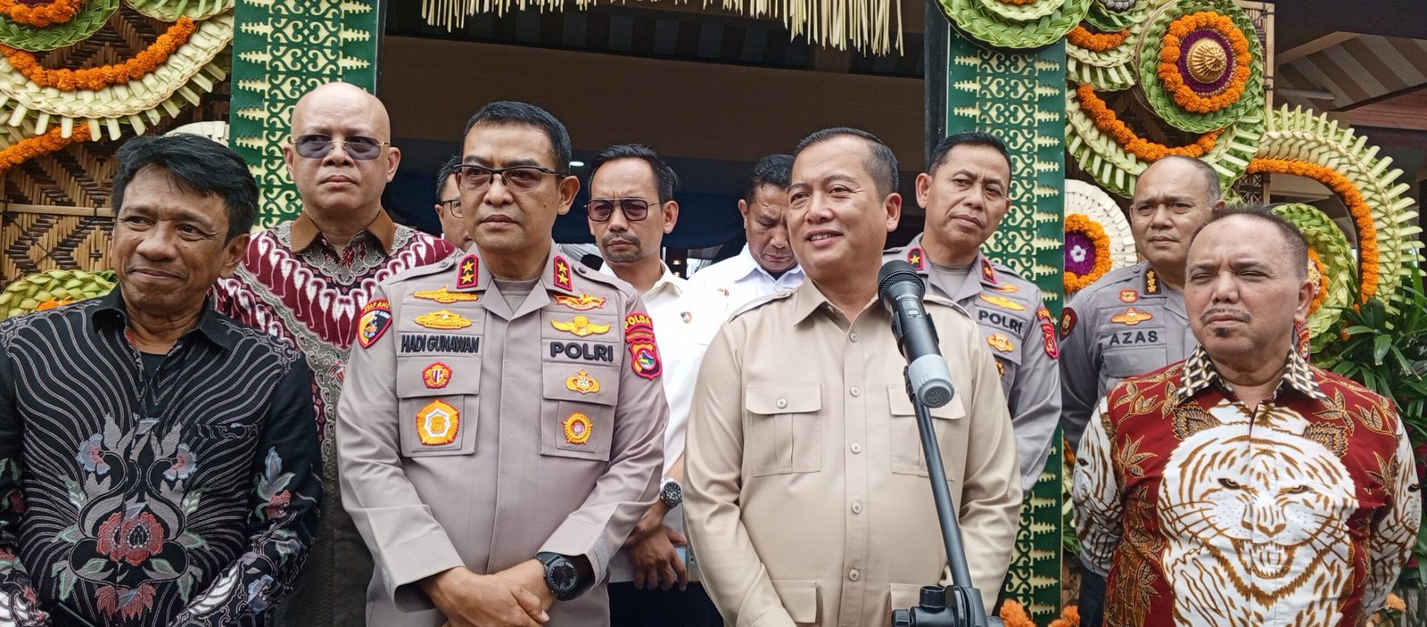 Kapolda dan Gubernur NTB Resmi Luncurkan Ijin Pertambangan Rakyat