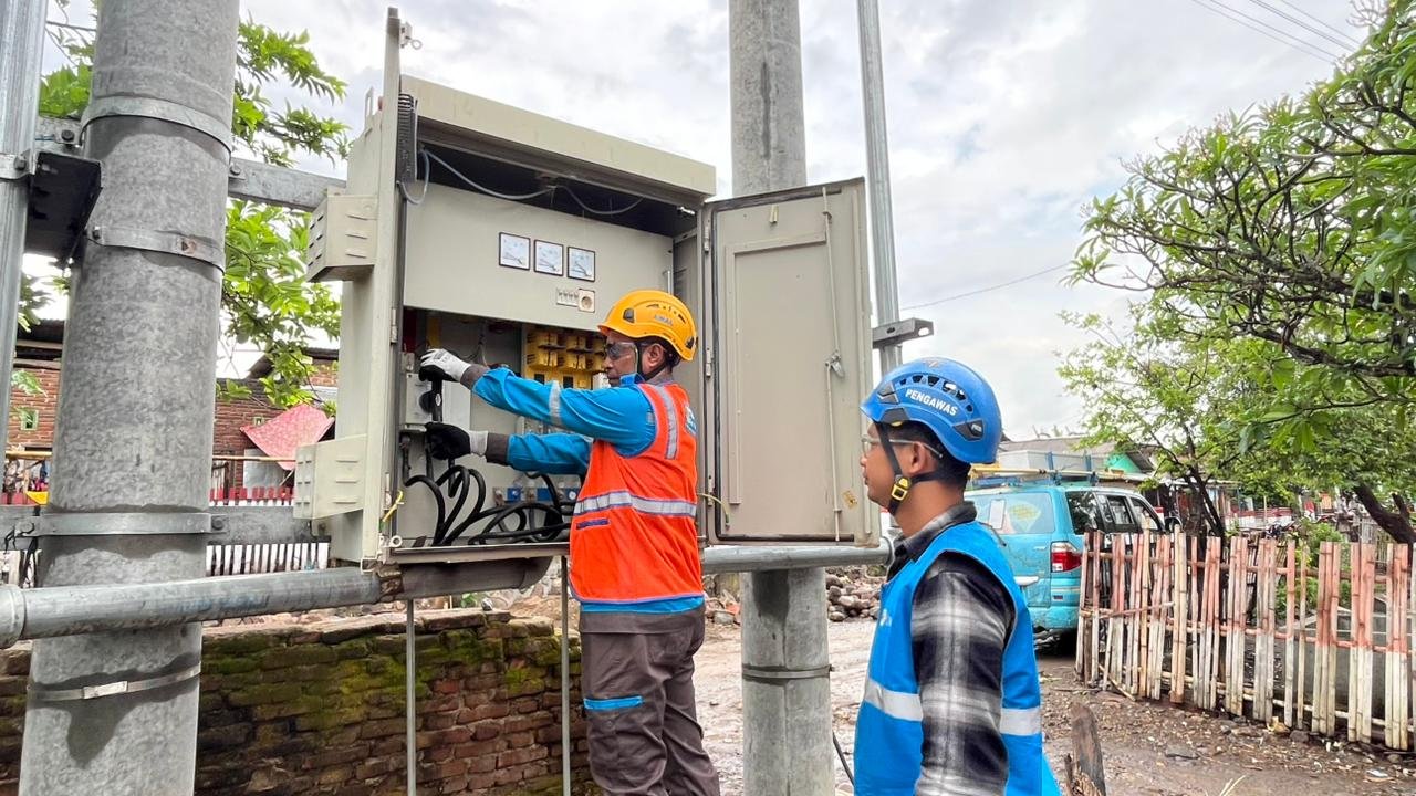 PLN UIW NTB Gerak Cepat Pulihkan Kelistrikan Pasca Banjir di Bima