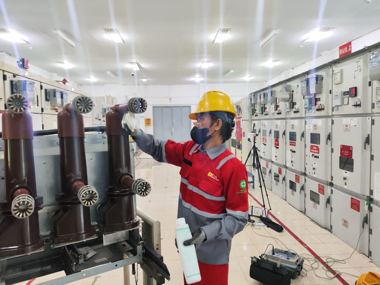 PLN UIW NTB Tegaskan Komitmen Keandalan Listrik Ramadan melalui Pemeliharaan Preventif