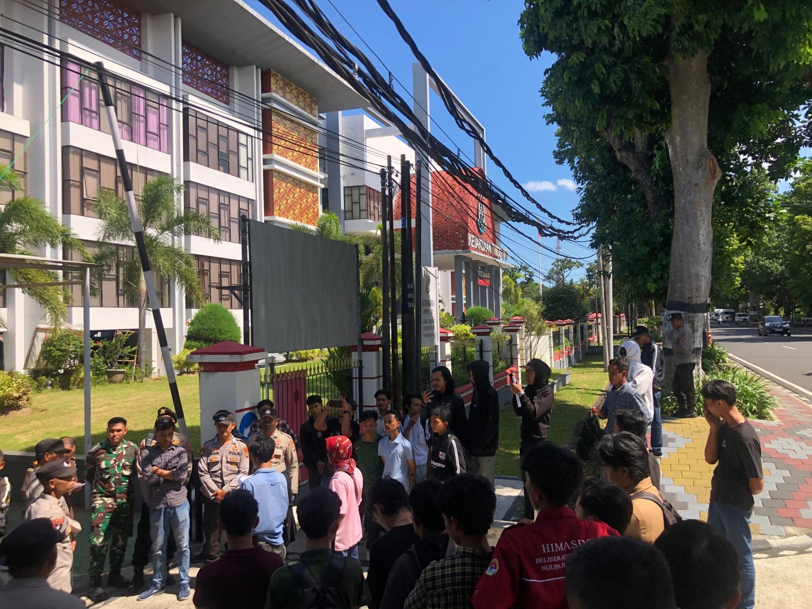 Aliansi Mahasiswa Desak Kejati Kembalikan Aset Sitaan CV Sumber Elektronik