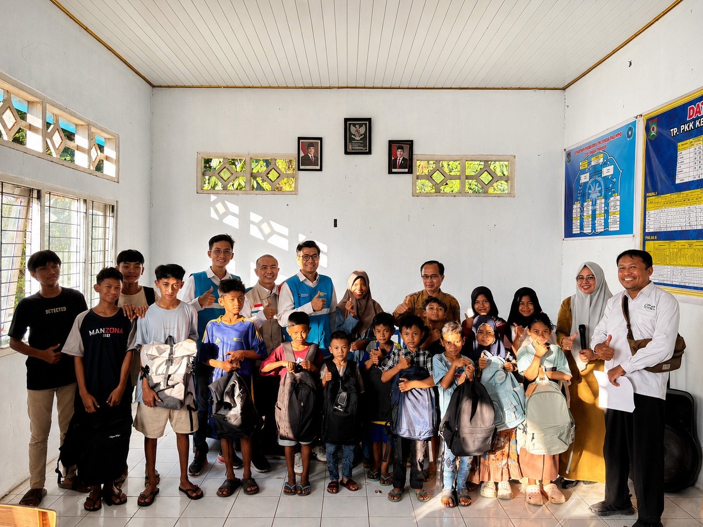 YBM PLN UIW NTB Salurkan Bantuan Pendidikan kepada 21 Anak Yatim