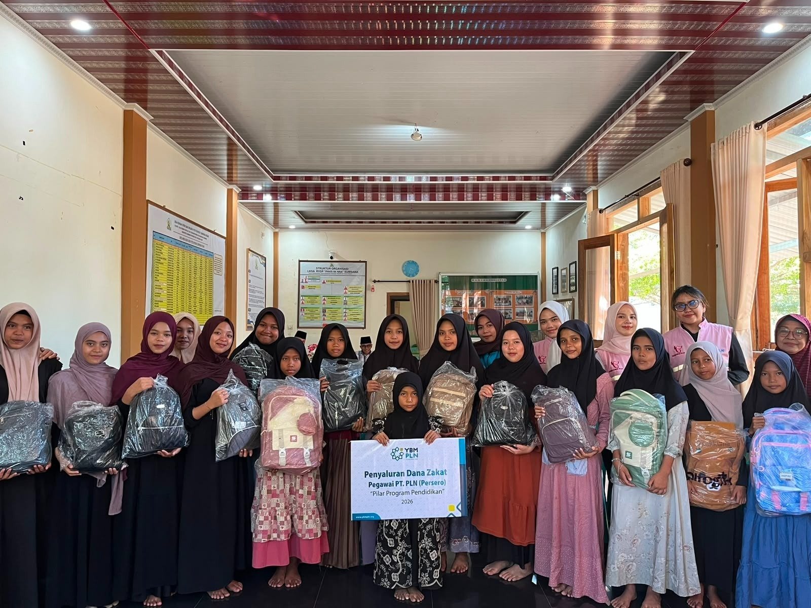Srikandi PLN UP3 Sumbawa Perkuat Peran PLN dalam Mendorong Pendidikan dan Pemberdayaan Perempuan