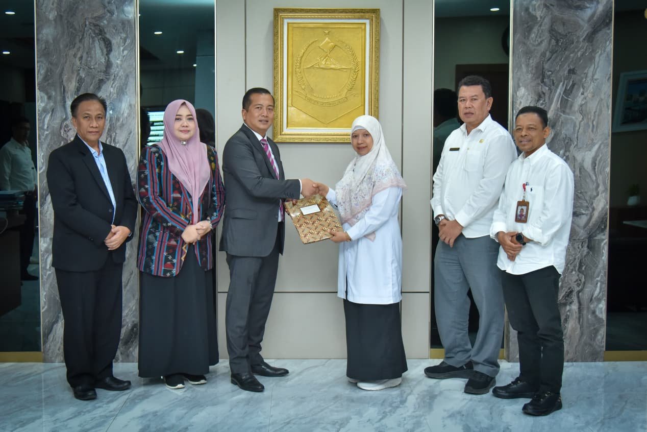 Wabup Nurul Adha Terima Radiogram Mendagri, Resmi Jalankan Tugas dan Wewenang Bupati Lombok Barat 