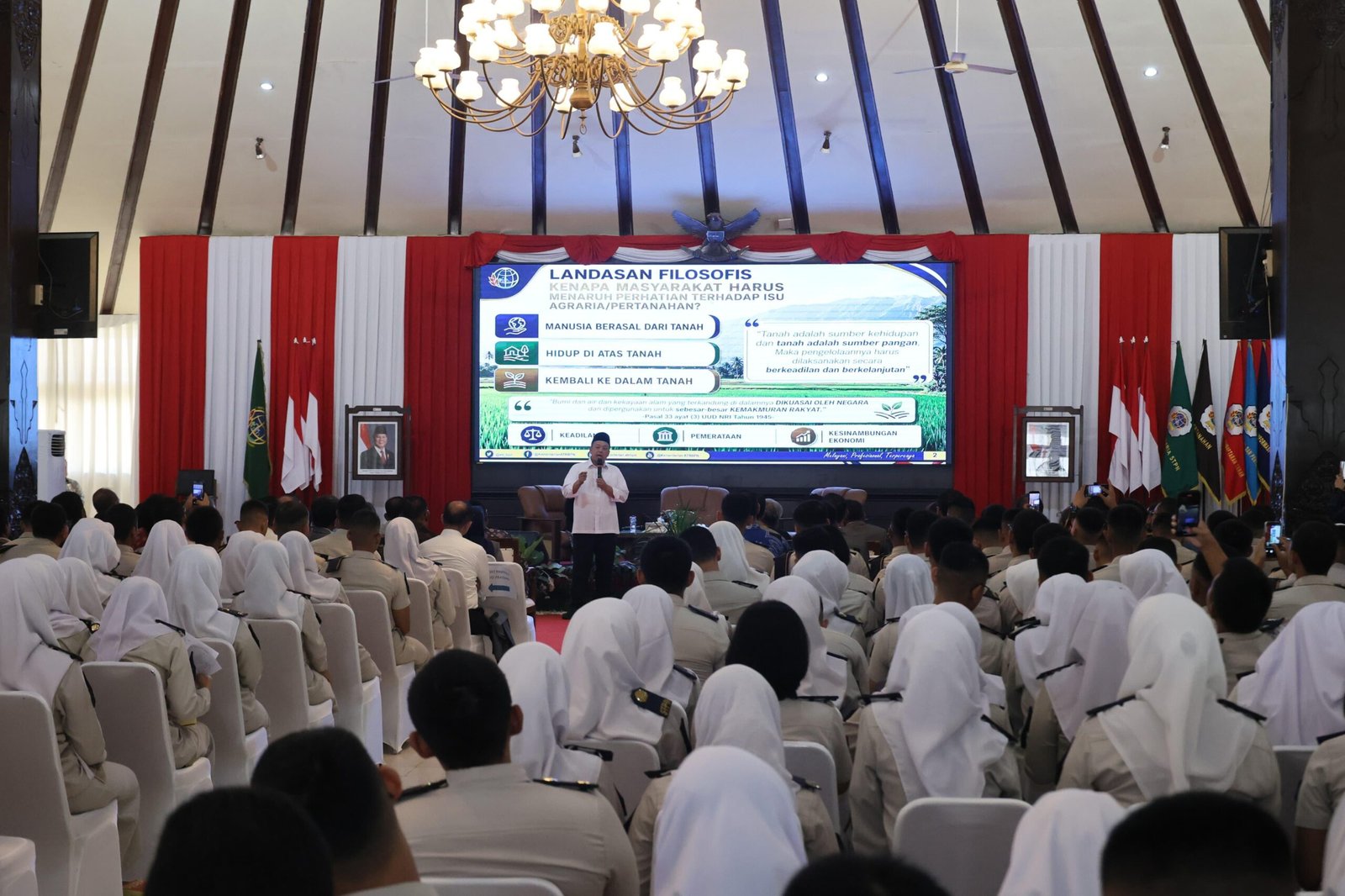 Menteri Nusron dalam Kuliah Umum Politeknik Agraria STPN: Tradisi Dialektika Berpikir Tidak Boleh Mati di Mana pun Berada